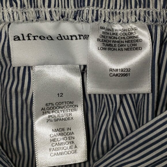 Alfred Dunner Women's Striped Straight Leg Pull-On Capris - 12 - Picture 3 of 3